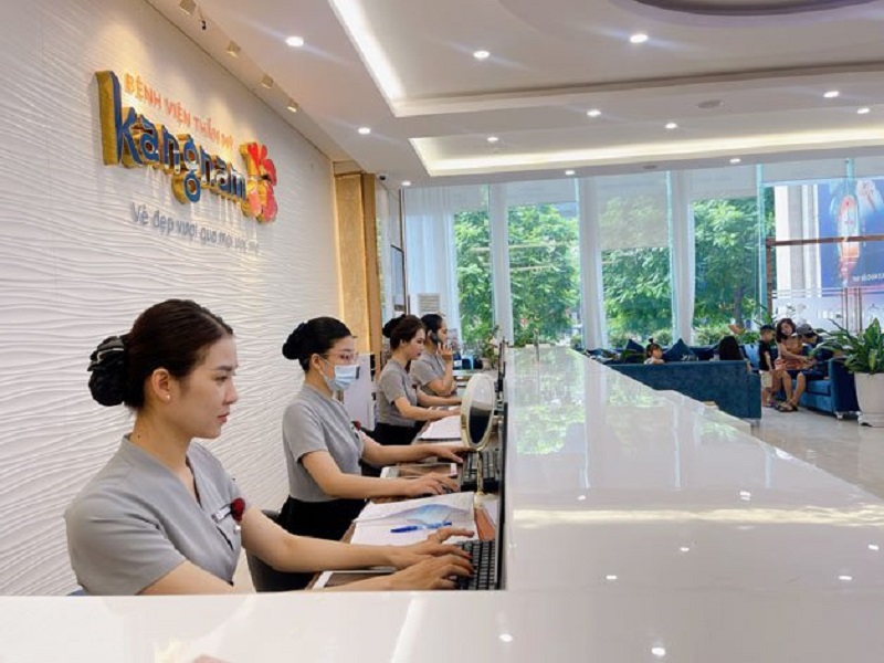 Khu vực lễ tân của Bệnh viện Thẩm mỹ Kangnam