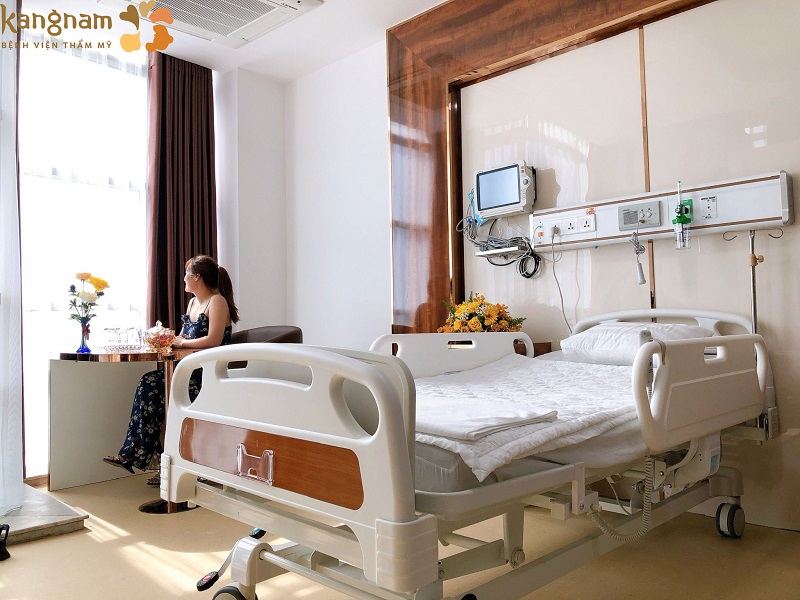 Phòng hậu phẫu đầy đủ tiện nghi